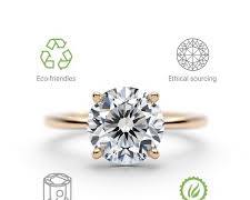 الألماس "المصنّع" مقابل "الطبيعي": حقائق تهمك قبل اتخاذ قرار الشراء القادم.